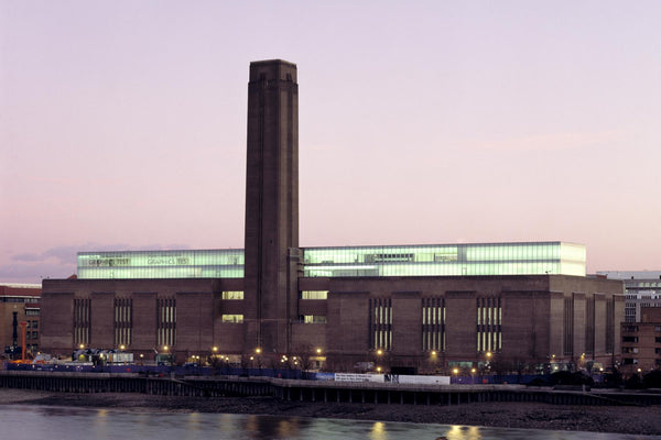 FLORAL ART FOR FREE: TATE MODERN