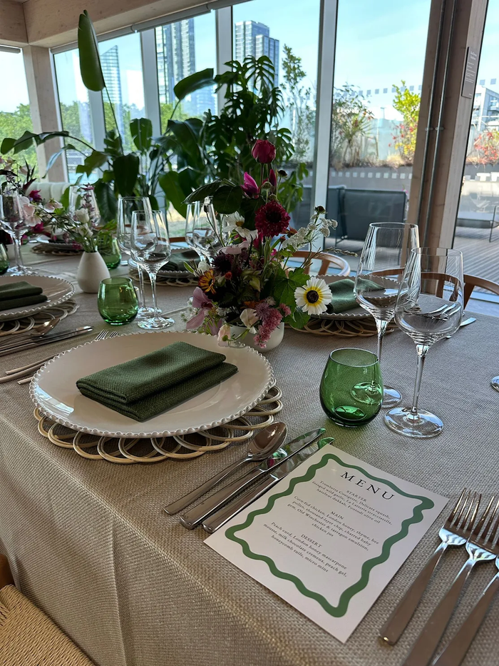 Space & Table Dressing